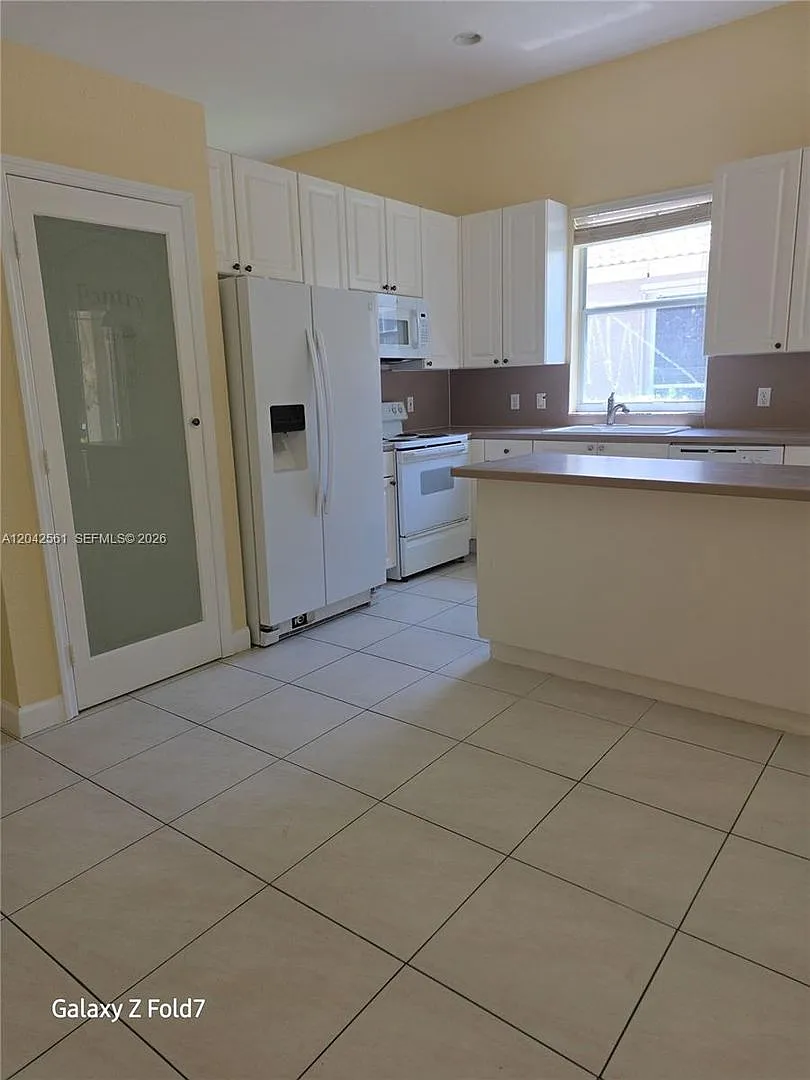 13176 Nw 18th St #13716 Pembroke Pines, Fl 33028 — Photo 2