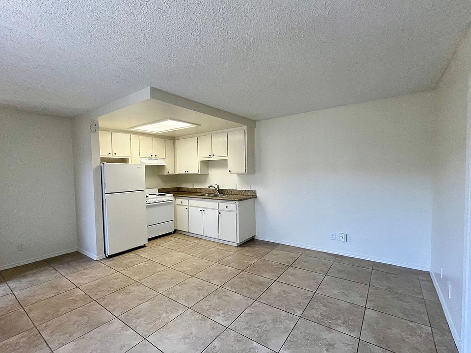 1st image of 4122-4126 39th St #4126-6