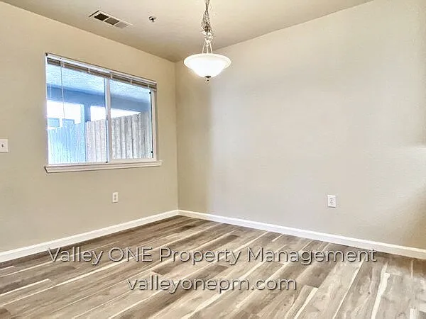 1180 E Monte Vista Ave — Photo 14