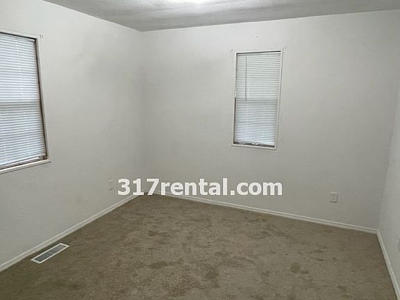 3rd image of 1313 W Sumner Ave