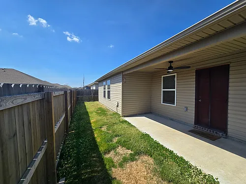 1061 E Bunting St Photo 1