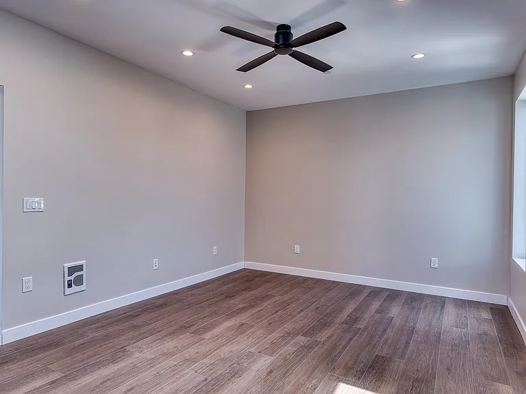 4202 Telegraph Ave #203 — Photo 7