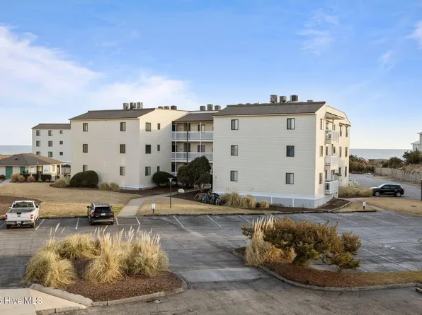 10300 Coast Guard Road #D209, Emerald Isle, NC 28594