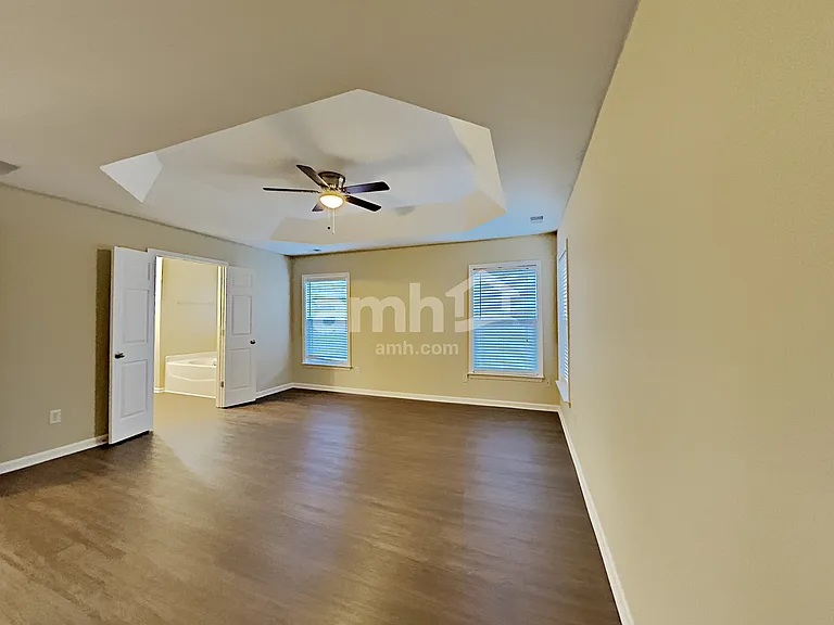 308 Springs Xing — Photo 14