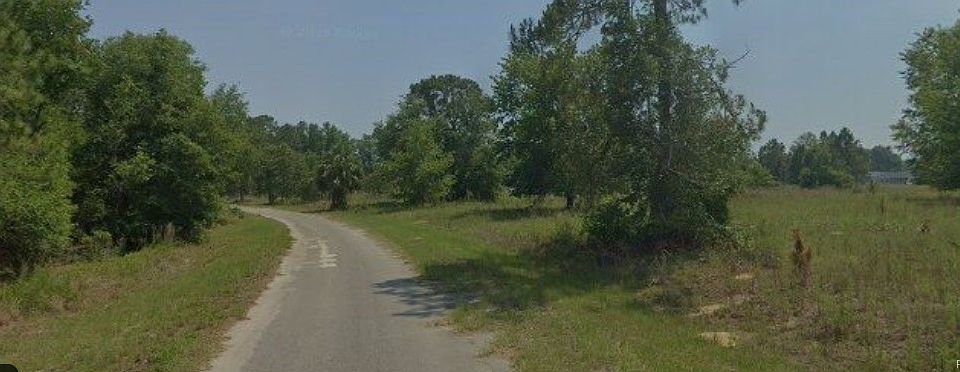 1st image of 6 SE Maple Lane Run