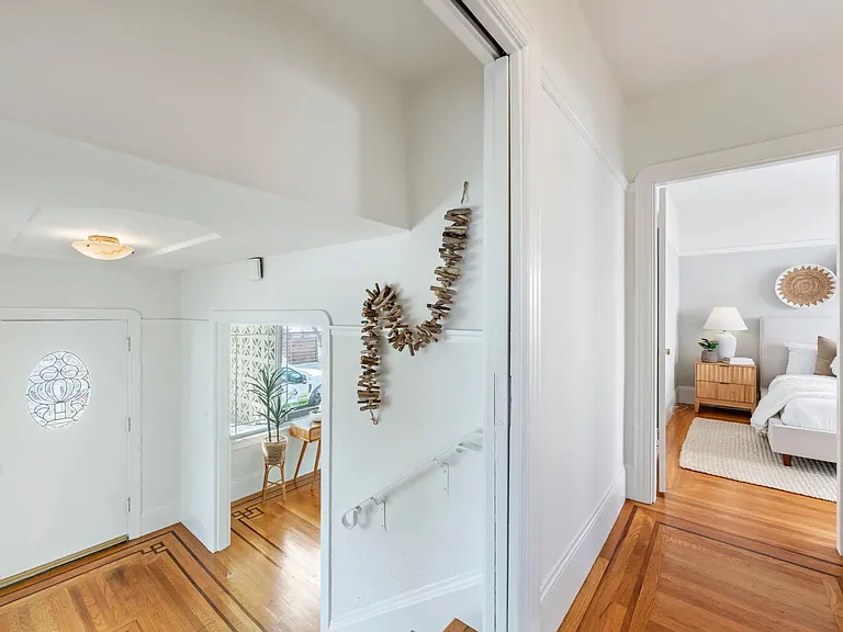 Hall - staging