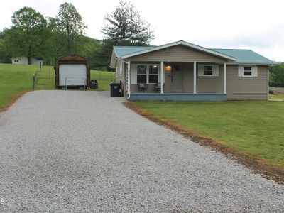 499 Phillips Flats Rd, Oneida, TN, 37841