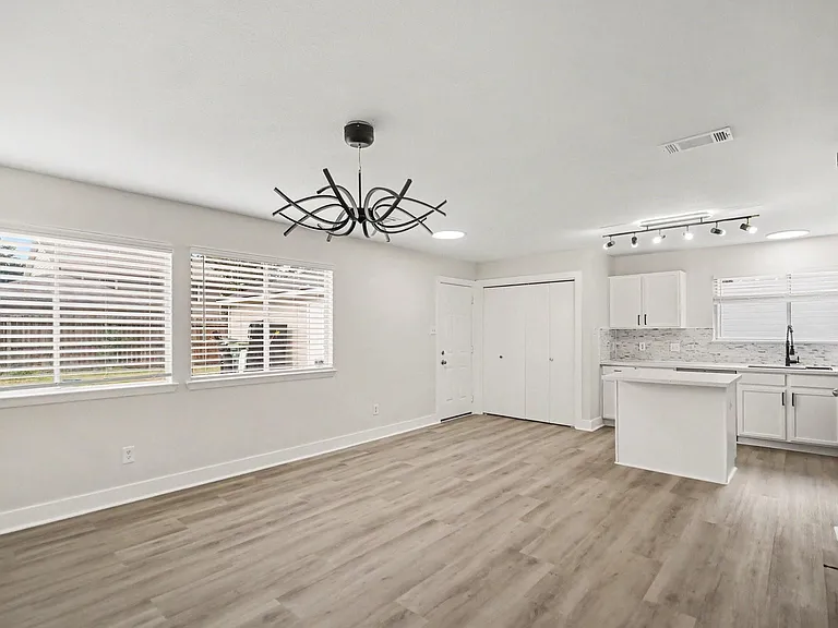 431 Laurel Timbers Dr — Photo 9
