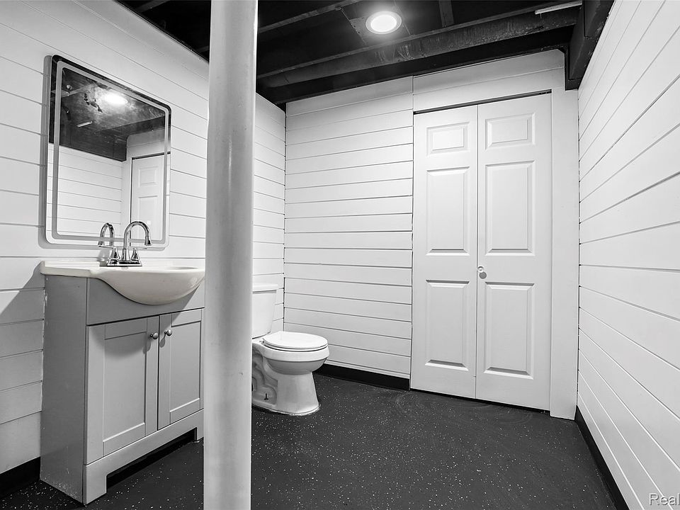 1420 Stewart Ave, photo 23