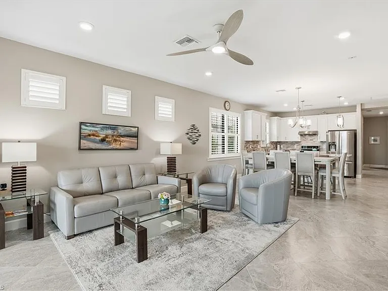 12361 Canal Grande Dr — Photo 12