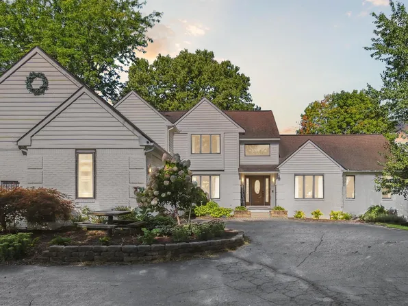 8793 Webster Hills Rd, Dexter, MI 48130