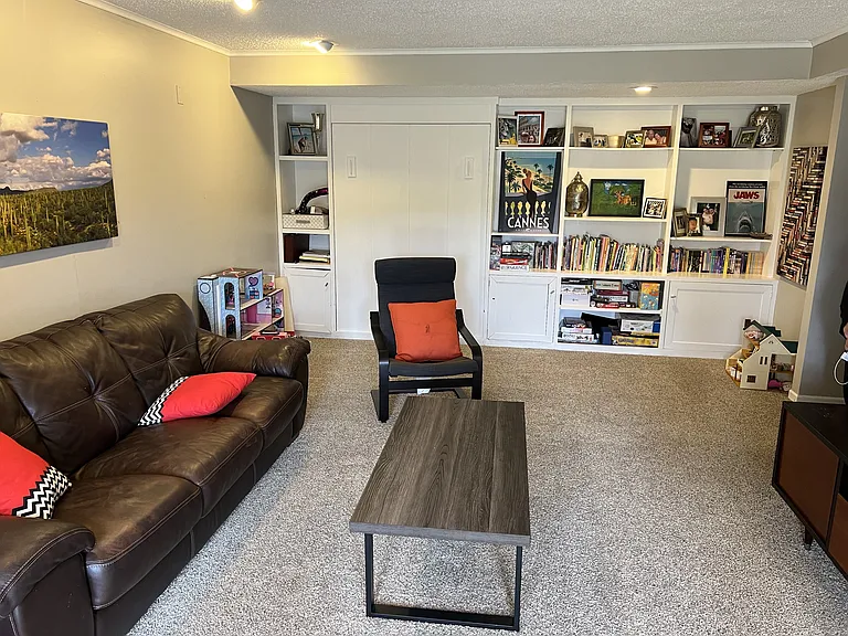 6451 Bretton Way - 21_05202026