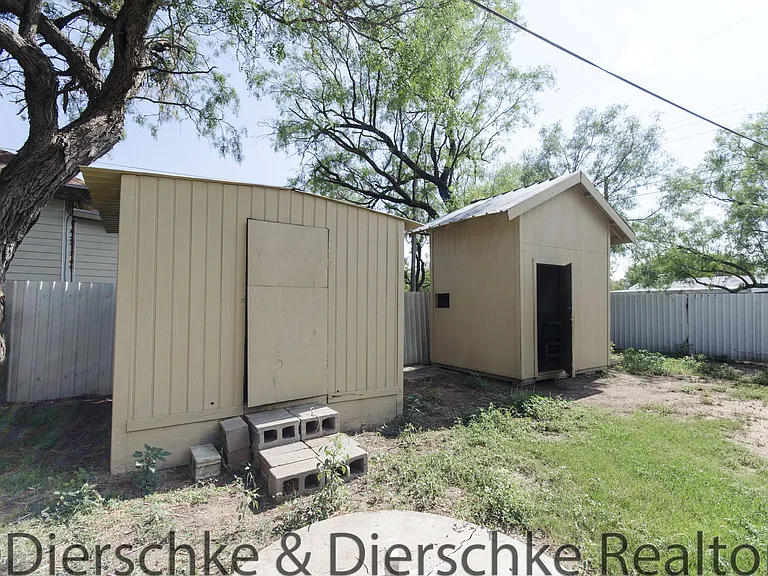 1655 Linda Lee Dr — Photo 15