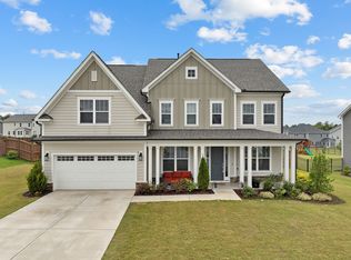 200 Cloud Berry Ln, Holly Springs, NC 27540