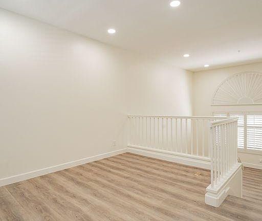 2nd image of 506 Marinella Aisle