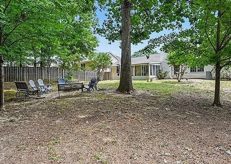 5520 Cornerstaff Dr — Photo 6