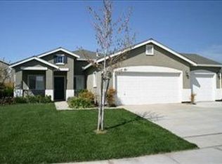 7205 Rhapsody Ln, Hughson, CA 95326