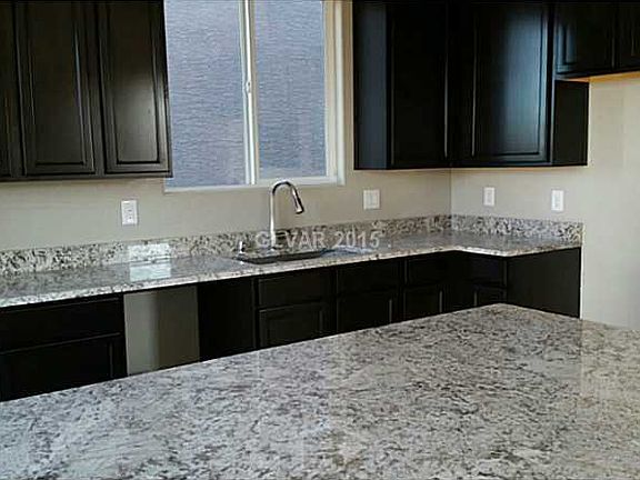 3rd image of 9242 Heliotrope Dr