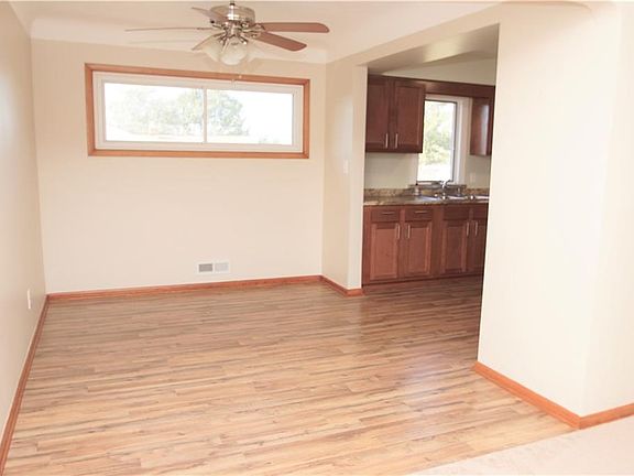 4th image of 433 E Clearview Ave