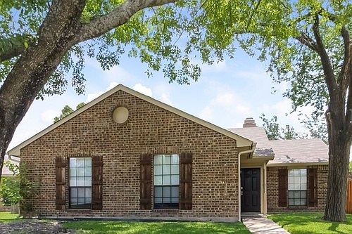 1st image of 4614 Monterrey Dr