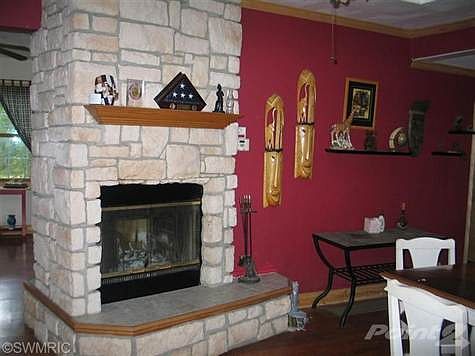 2nd image of 214 Prospect St