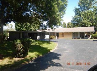 1 Ridge Rd, Kewanee, IL 61443
