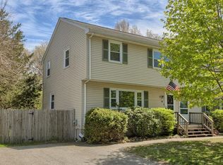 15-17 Virginia Ave #1, Woburn, MA 01801