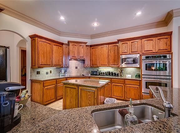 5th image of 3099 Legacy Oaks Cir