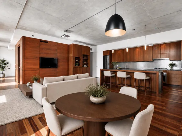 1673 Rue St #401, Montreal, QC H3K 3G9