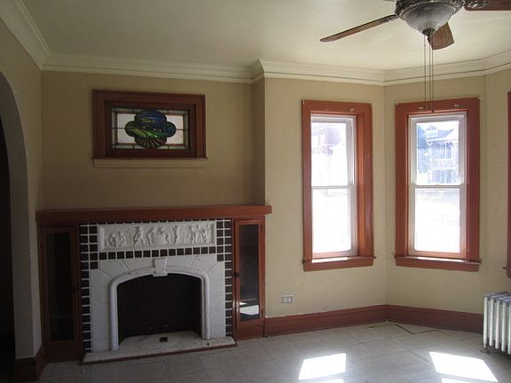 2nd image of 1609 S 51st Ave
