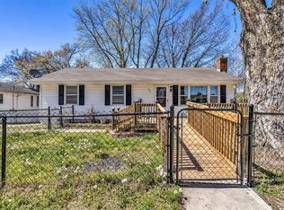 209 Lexington Rd, Pleasant Hill, MO 64080