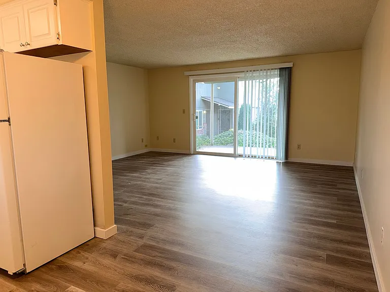 4520 SE Ina Ave — Photo 4