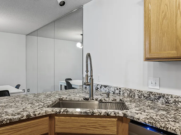 3623 Genevieve Ave N — Photo 10