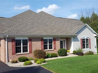 174 Ashbrook Cir, Webster, NY 14580