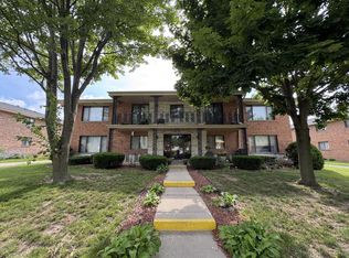 4236 N 104th St APT 4, Milwaukee, WI 53222