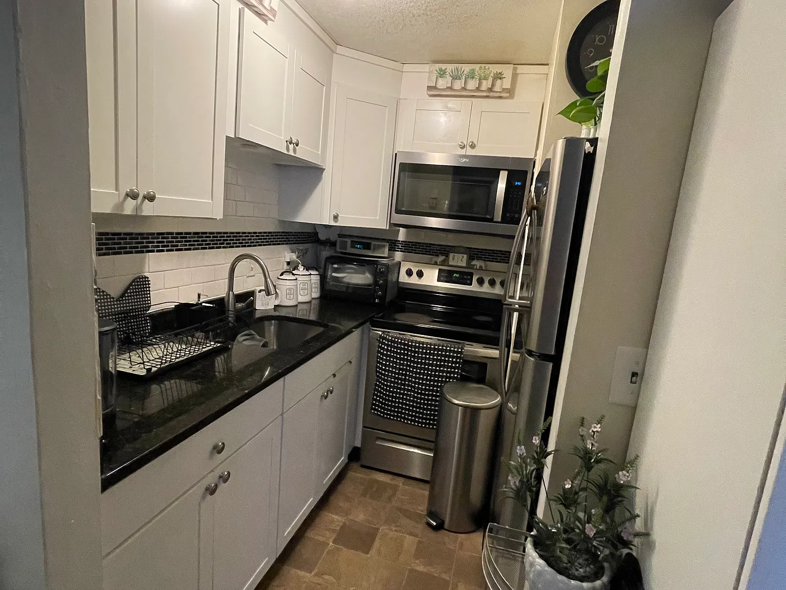 1 bed, 770 sqft, $2,100 — Photo 4