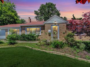 905 Dunn Rd, Florissant, MO 63031