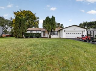 1209 Hinchey Rd, Rochester, NY 14624
