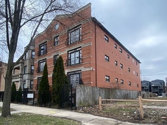 2nd image of 5168 S Michigan Ave Unit 4N