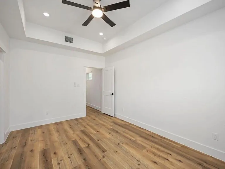 8011 Cora St #A — Photo 9