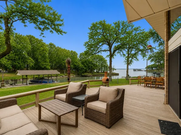 170 Armada Loop, Mabank, TX 75156