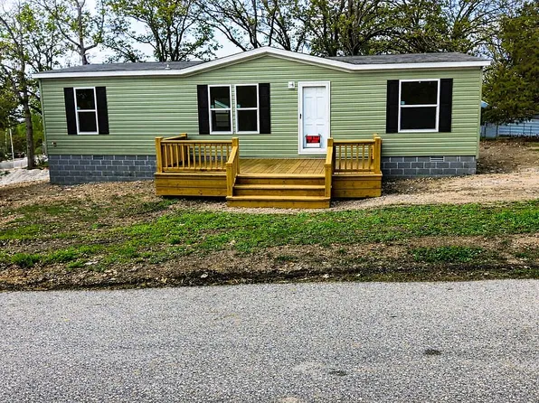 55 Hemlock St, Camdenton, MO 65020