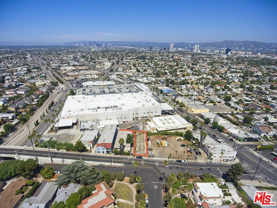 1st image of 1327 West Blvd