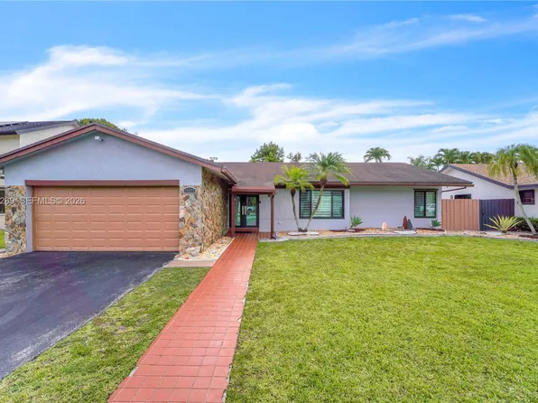 10615 SW 129th Ct, Miami, FL 33186