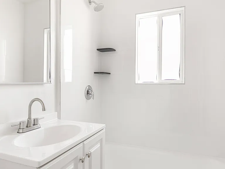11218 Morrison St #6 — Photo 14