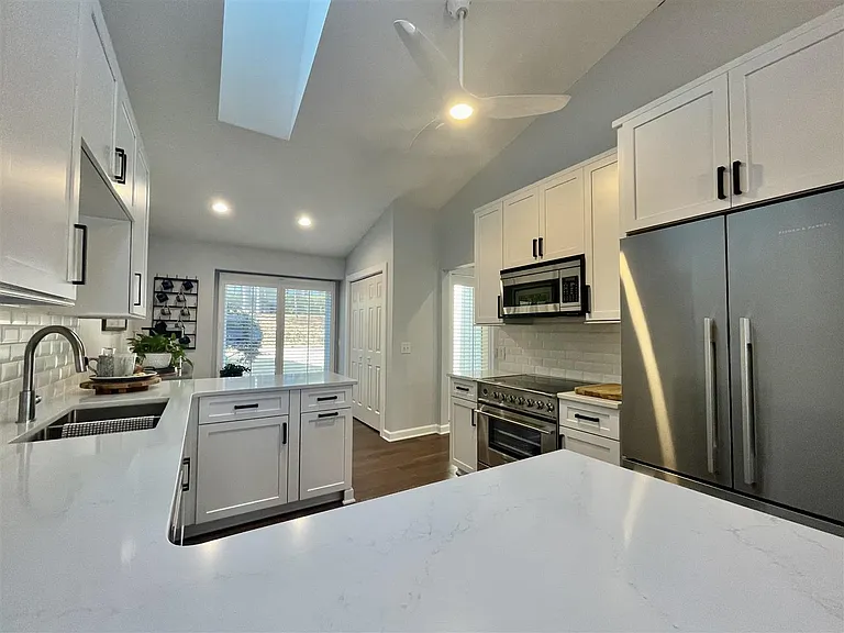 7 Lake Pinehurst Villas Rd — Photo 5