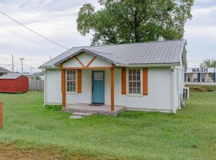 1105 Elm Ave, South Pittsburg, TN 37380