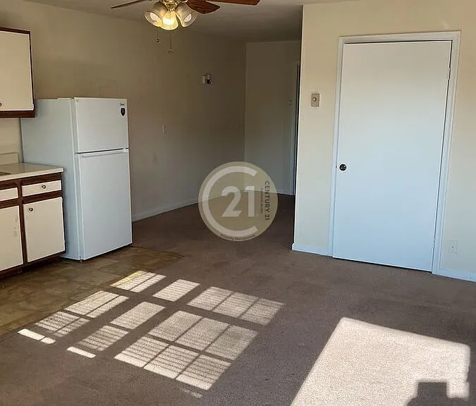 3917 Bowdens Ferry Rd #8 — Photo 3