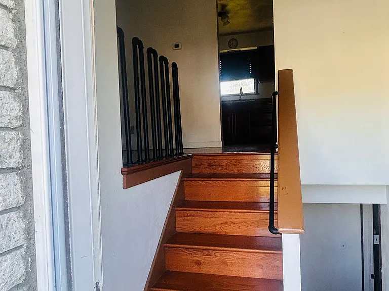 1st St — Photo 5