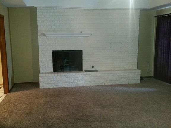 2nd image of 3935 Tamarisk Dr